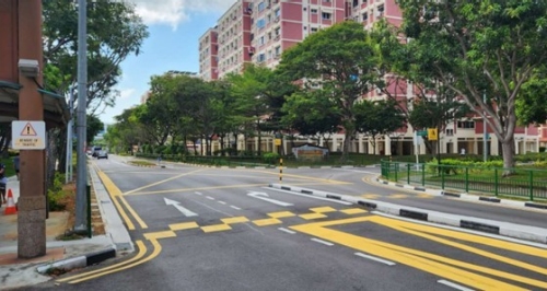 Raised junction at Tampines Street 32 / Tampines Street 33